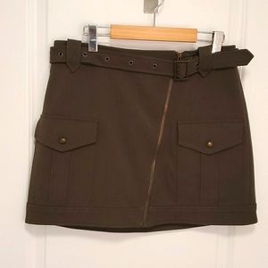 Olive colored skirt - L